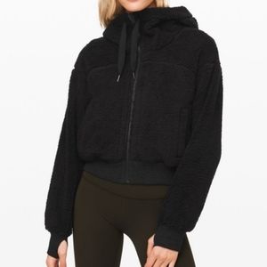 Lululemon Short Sweet and Sherpa Jacket, Small